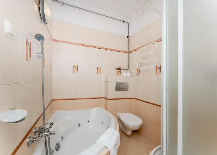 Apartament Nowa Huta Standard By Bookinghost *