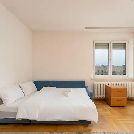 Nowa Huta Standard By Bookinghost * קרקוב